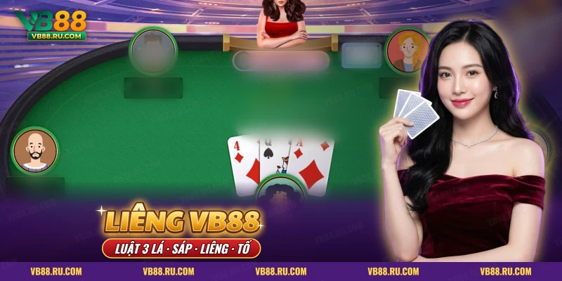 Liêng VB88 trên bàn bài xanh có ba lá lật ngửa và các ghế chơi